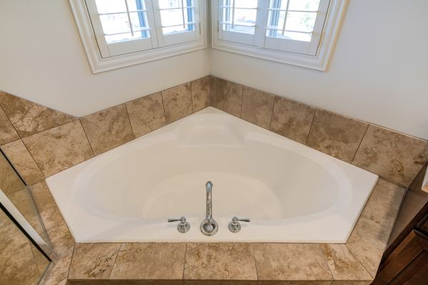 Bathtub Surround Installation Service